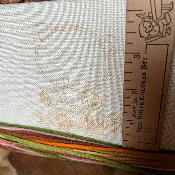Bear Crewel Pattern and Thread - Picture 2 of 4